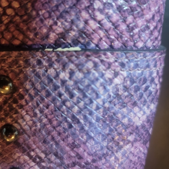 Guess Clutch with wallet and checkbook cover. Has a chain link strap.  Excellent - Picture 8 of 11